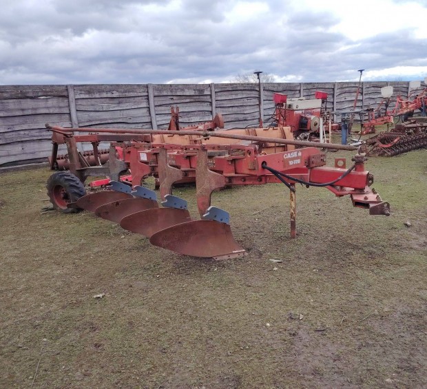 IH Case 4 fejes f�lf�ggesztett �gyeke