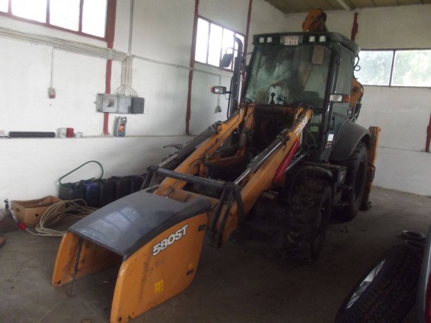 IH Case 580 ST kotró-rakodó egyben, vagy fő darabokban eladó