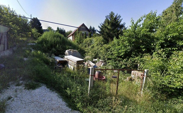 III ker Cs�cshegyen 1082 nm z�rtkerti telek elad� 20 M