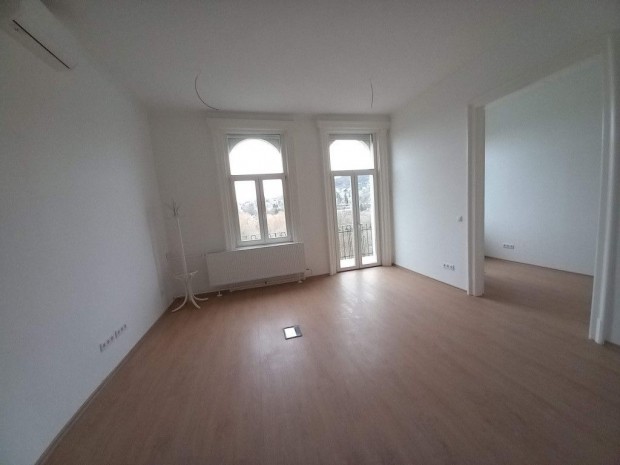 II. ker�let, Szil�gyi Erzs�bet fasor, 82 m2-es, lak�sban kialak�tott