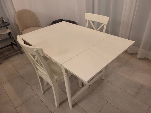 IKEA 2/4 szemlyes lehajthat lap tkezasztal (ingolf)