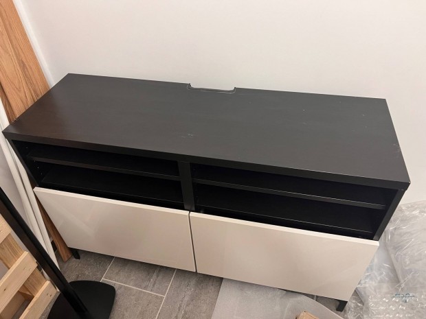 IKEA BEST TV (mdia) llvny magasfny fehr ajtkkal (120 cm)