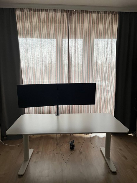 IKEA Bekant motorosan llthat magassg rasztal 160x80cm