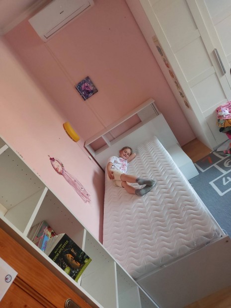IKEA Busunge hosszabbthat gyerekgy matraccal