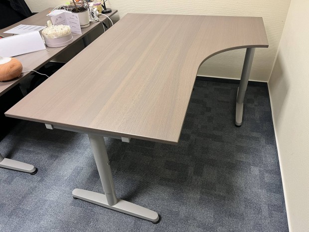 IKEA Galant szrke sarokasztal 120x160 cm