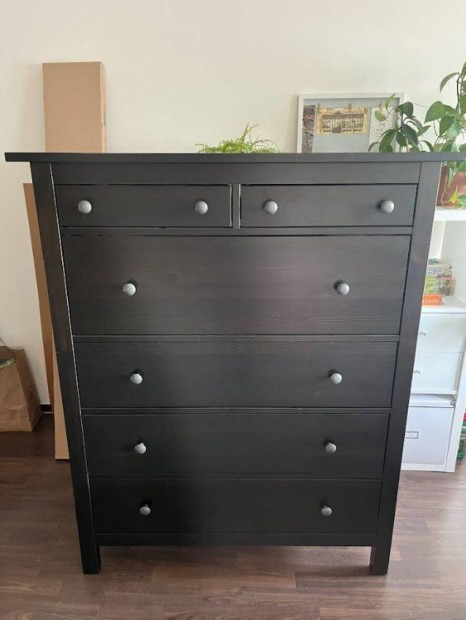 IKEA Hemnes 6-fikos szekrny, fekete-barna, 108x131 cm