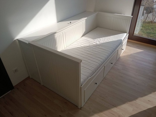 IKEA Hemnes gy, matraccal, matractartval