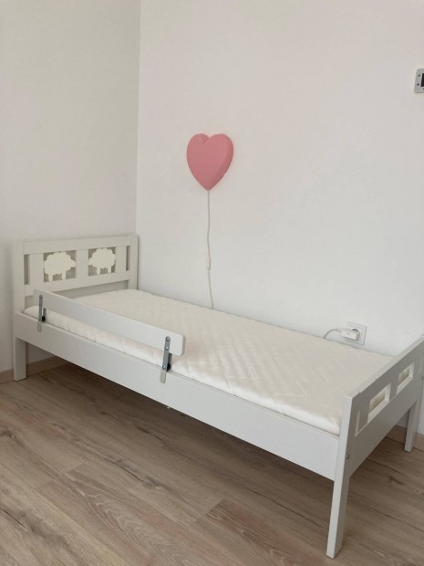 IKEA Kritter Junior gyerekágy + matrac + matracvédő