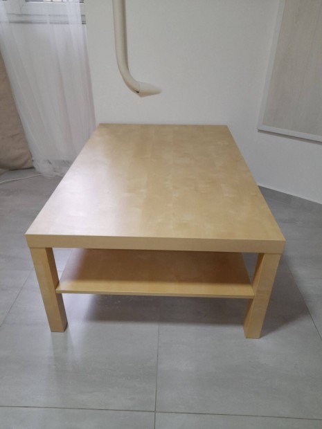 IKEA Lack asztal 118x78 cm nyr sznben