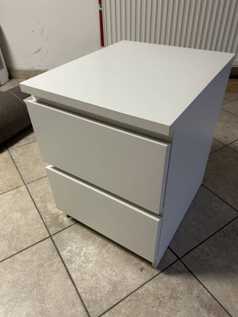 IKEA Malm 2 fikos jjeliszekrny szekrny