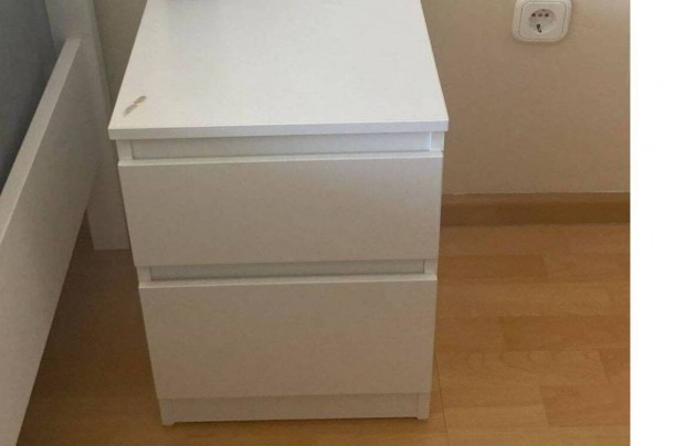 IKEA Malm 2 fikos fehr szekrny jjeli szekrny