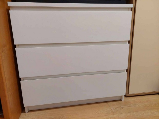 IKEA Malm fikos szekrny