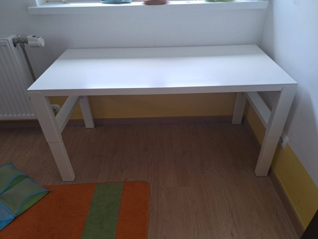 IKEA PHL asztal