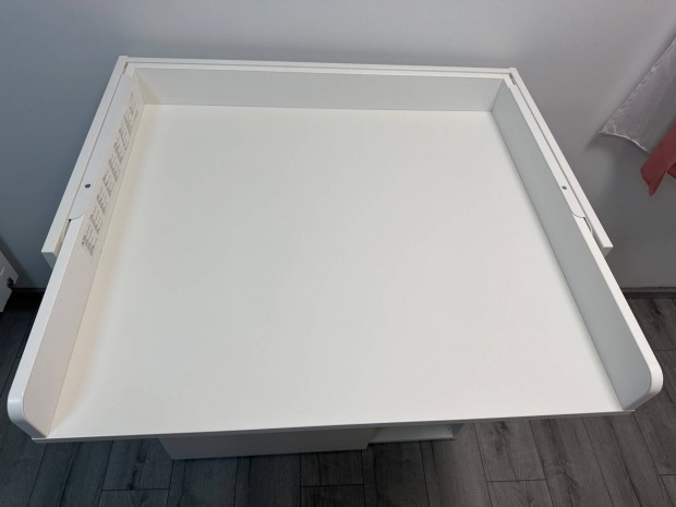 IKEA SMStad Pelenkzasztal, fehr fehr/3 fikkal, 90x79x100 cm