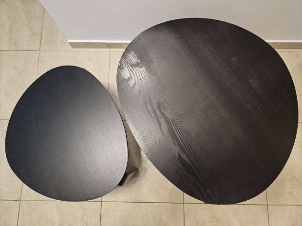 IKEA Svalsta fekete, k�t r�szes, design doh�nyz�asztal