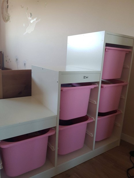 IKEA Trofast tároló dobozokkal