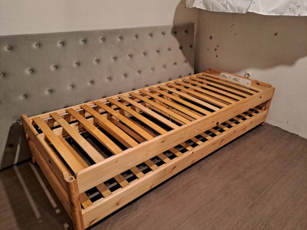 IKEA Utaker gyak matraccal