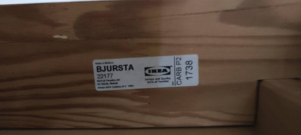 IKEA asztal Bjursta 