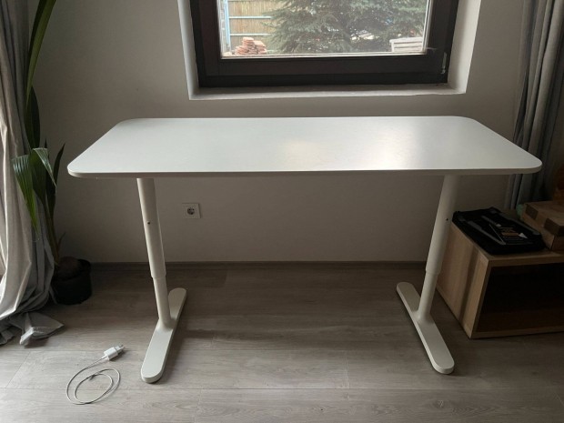 IKEA fehr rasztal 140x60cm