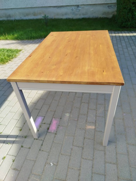 IKEA jokkmokk feljtott asztal
