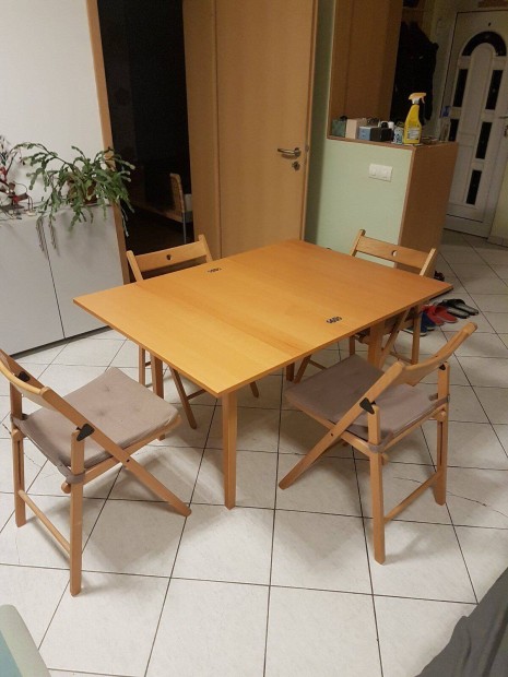 IKEA konyhaasztal 4 szkkel