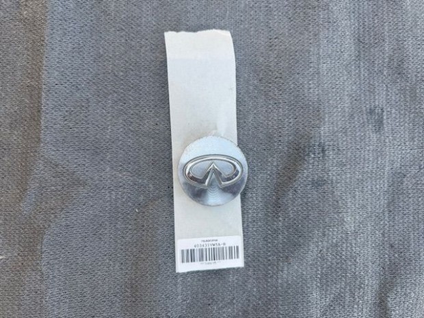 INFINITI Q50 FELNIKUPAK elad
