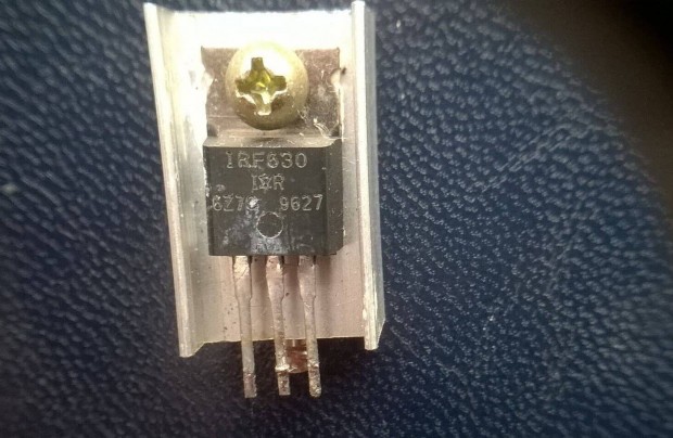 IRF 630 tranzisztor , N-MOSFET , 200 V , 9 A , bontott , eredeti