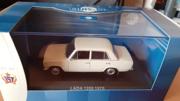 IST CARS&CO 1:43 1/43 Lada 1200 (2101) Sedan