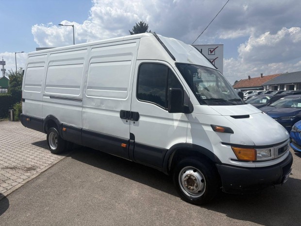 IVECO 35C 11D..
