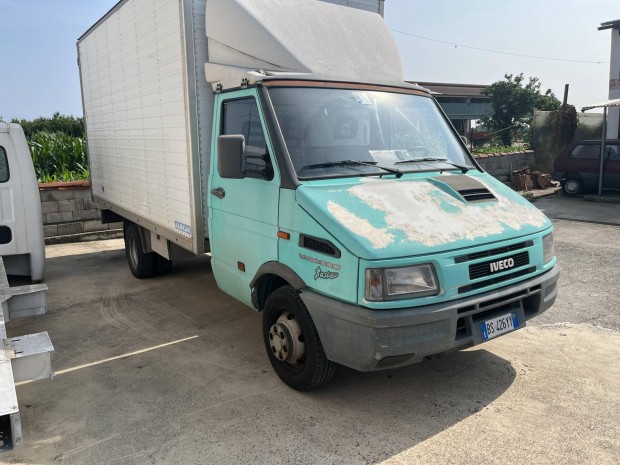 IVECO Daily 35-10 C Basic Rozsdamentes