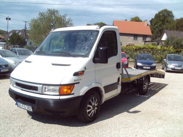 IVECO Daily 35 C 12 3000 Jó motorral.vonóhoroggal