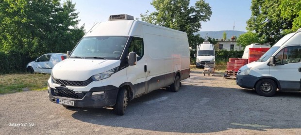 IVECO Daily 35 S 17 3750 Carrier raktérhűtő. 29...