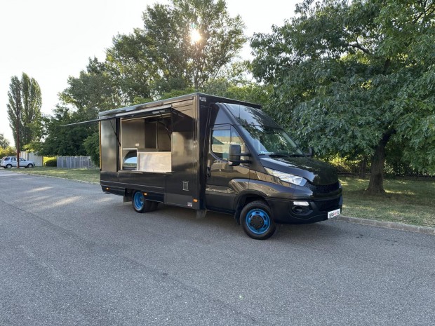 IVECO Daily Büfékocsi Foodtruck / Bérelhető Is /
