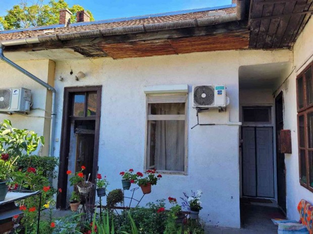 IV. Ker�let, Berda J�zsef utca, 24 m2-es, t�rsash�zi lak�s, 1 szob�s