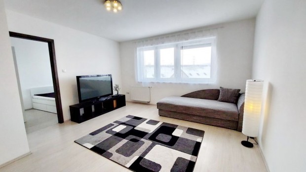 IV. Ker�let, K�rolyi Istv�n utca, 59 m2-es, t�rsash�zi lak�s, 3 szob�s