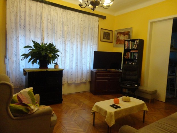 IV. Ker�let, N�dor utca, 82 m2-es, t�rsash�zi lak�s, 2 szob�s