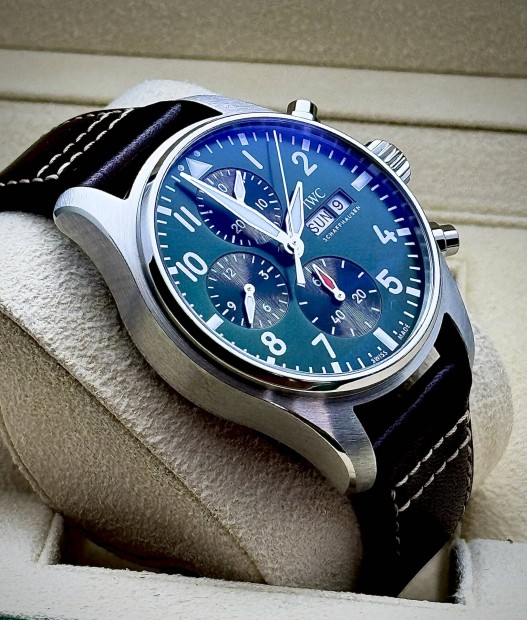 IWC Pilot Chronograph 41 green dial