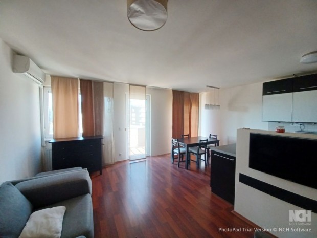 IX. Ker�let, Erk�lyes, liftes, Haller park mellett, 80 m2-es,