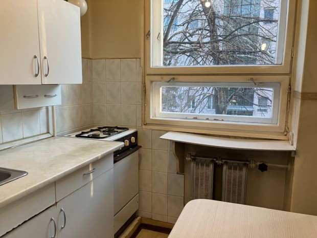 IX. Ker�let, Napf�ny utca, 26 m2-es, t�rsash�zi lak�s, 1 szob�s