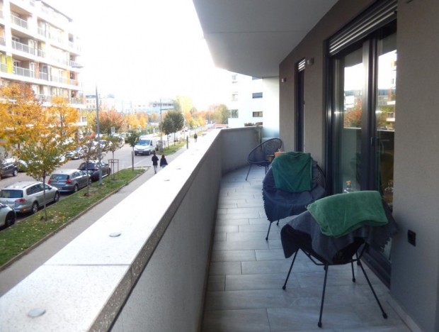 IX. Ker�let, V�g�h�d utca, 74 m2-es, t�rsash�zi lak�s, 3 szob�s