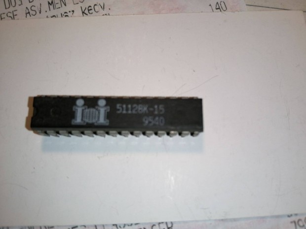 I-I 51128K-15 Chip