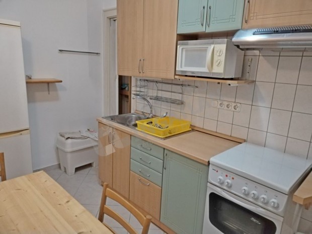 I.Logodi utc�ban FEL�JITOTT 1 szob�s lak�s berendezve kiad�