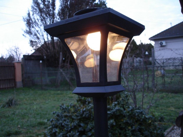 I-glow 210497 Napelemes LED kandeláber kerti dekoráció 120cm solar lám