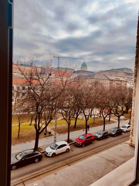 I ker Krisztina krt 65 nm 2 szob�s panor�m�s lak�s elad� 105 M