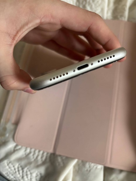 I phone 11 64gb 97% aksi