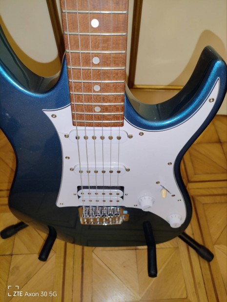 Ibanez Gio elad 