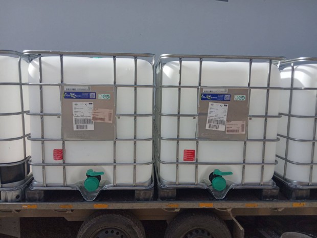 Ibc tartly 1000literes 2025.04havi cukor szirup volt benne r42/DB