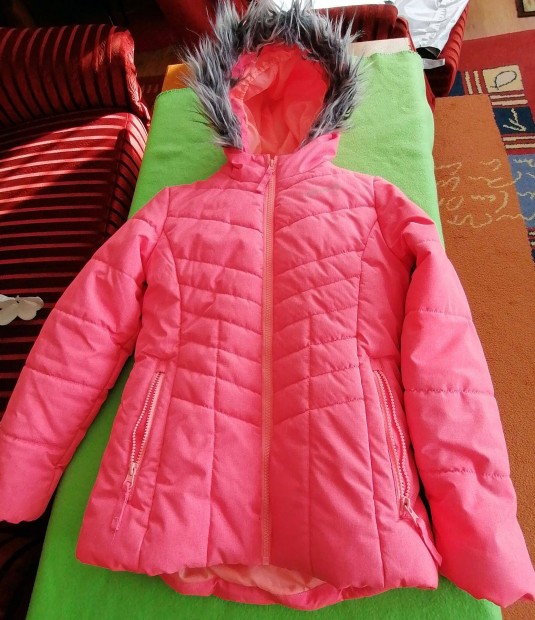 Icepeak kapucnis lnyka outdoor dzseki s mellny 140 cm/kb 9-10 ves