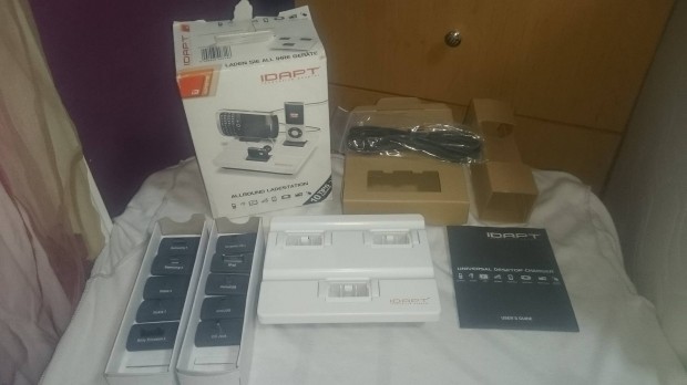 Idapt I3 univerzális asztali töltő, mobiltelefon, konzol, okostelefon
