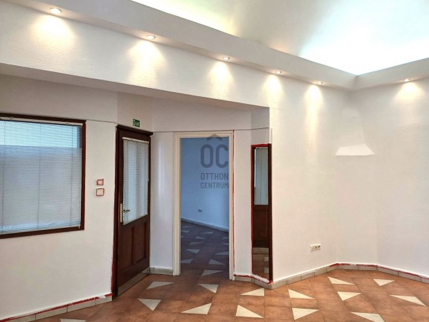 Ide�lis helysz�n iroda vagy �zlet sz�m�ra a belv�rosban